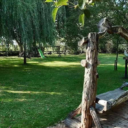 De Vrijheid En De Ruimte In Steenbergen Holiday home
