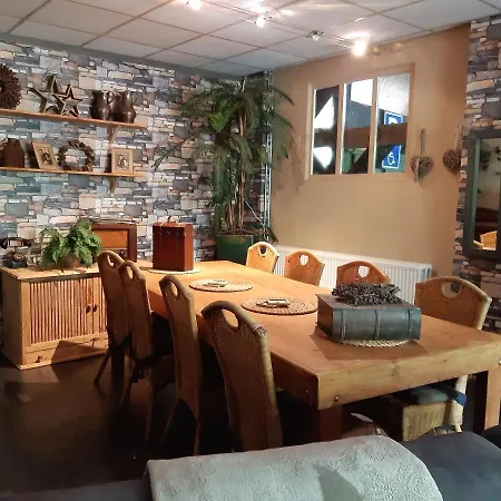 Holiday home De Vrijheid En De Ruimte In Steenbergen *