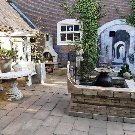 De Vrijheid En De Ruimte In Steenbergen *