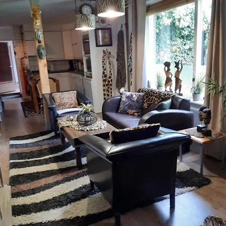 De Vrijheid En De Ruimte In Steenbergen Holiday home