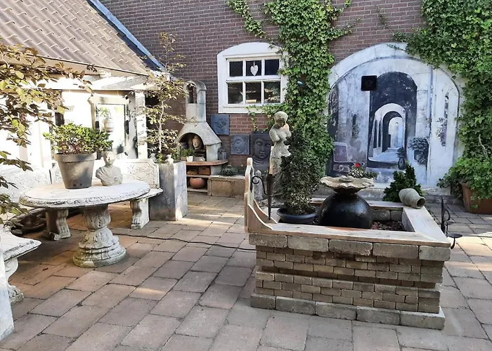 De Vrijheid En De Ruimte In *