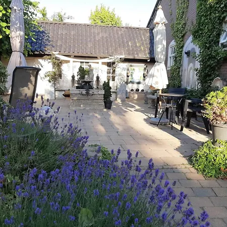 De Vrijheid En De Ruimte In בית נופש Steenbergen (North Brabant)