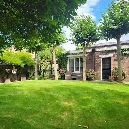 De Vrijheid En De Ruimte In Holiday home Steenbergen (North Brabant)