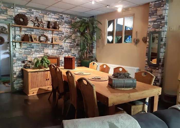 בית נופש De Vrijheid En De Ruimte In *